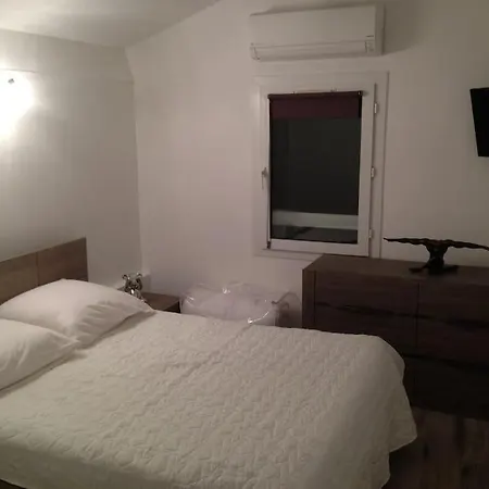 Belle Petite Villa Climatisee Dans Residence Calme Sorède Buitenkant foto