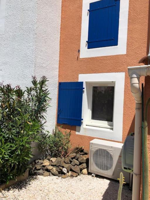 Holiday home Belle Petite Climatisee Dans Calme *